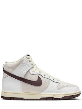 Nike Dunk High Retro  Woodo / Brown