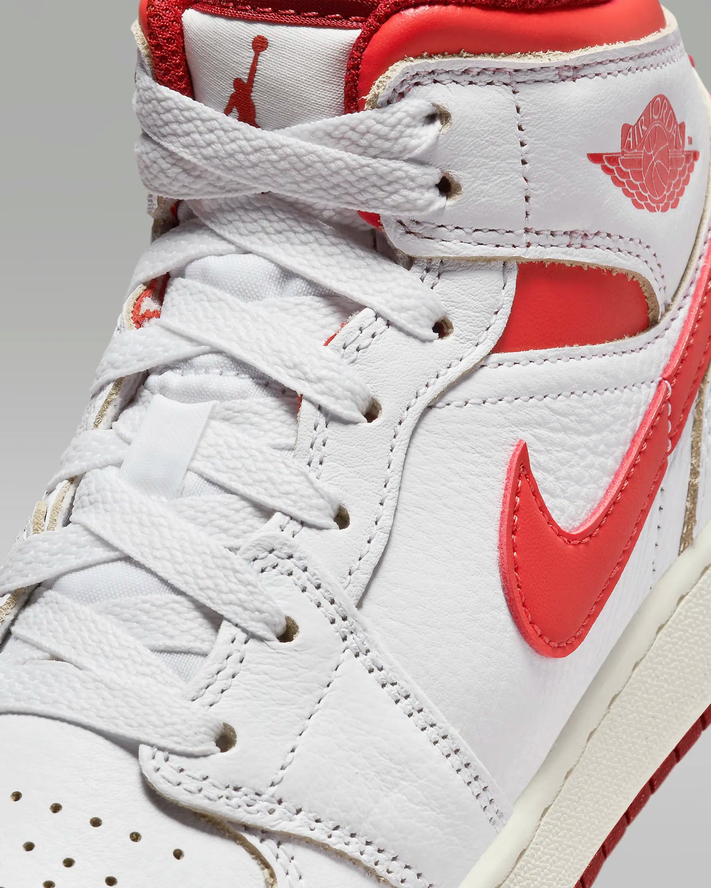 Air Jordan 1 Mid SE "White Dune Red"