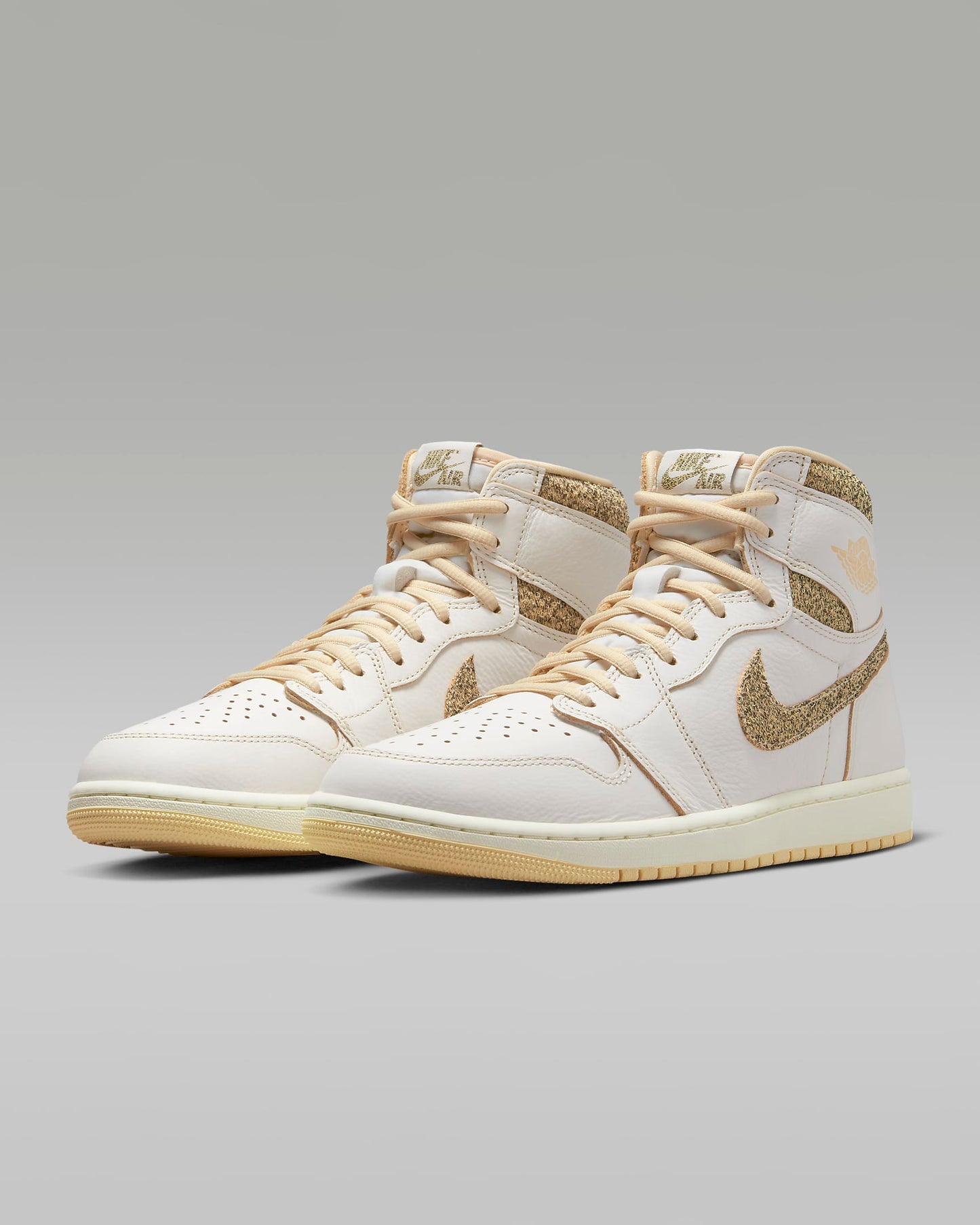 Air Jordan 1 Retro High OG Craft Vanilla